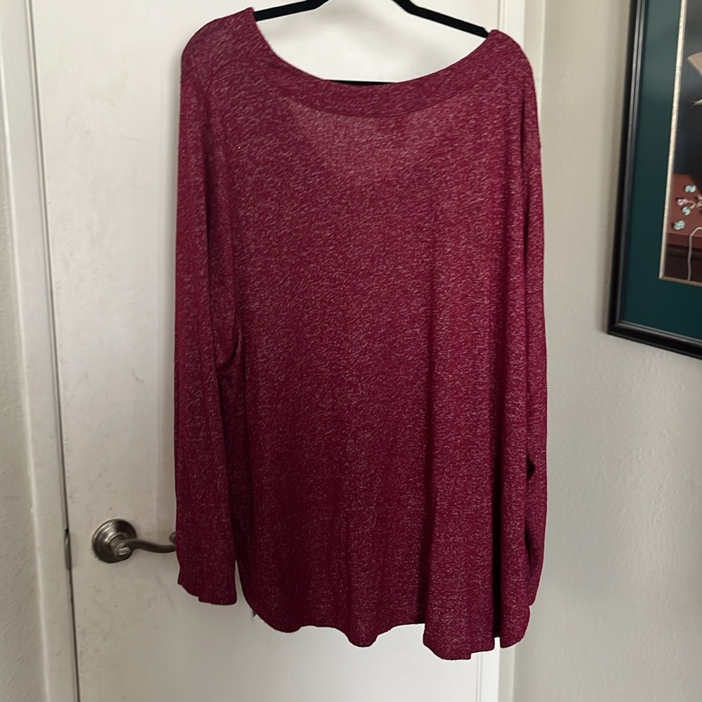 Red sweater - Picture 2 of 3